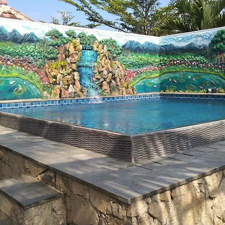 Villa Malang Puncak Buring Екстериор снимка