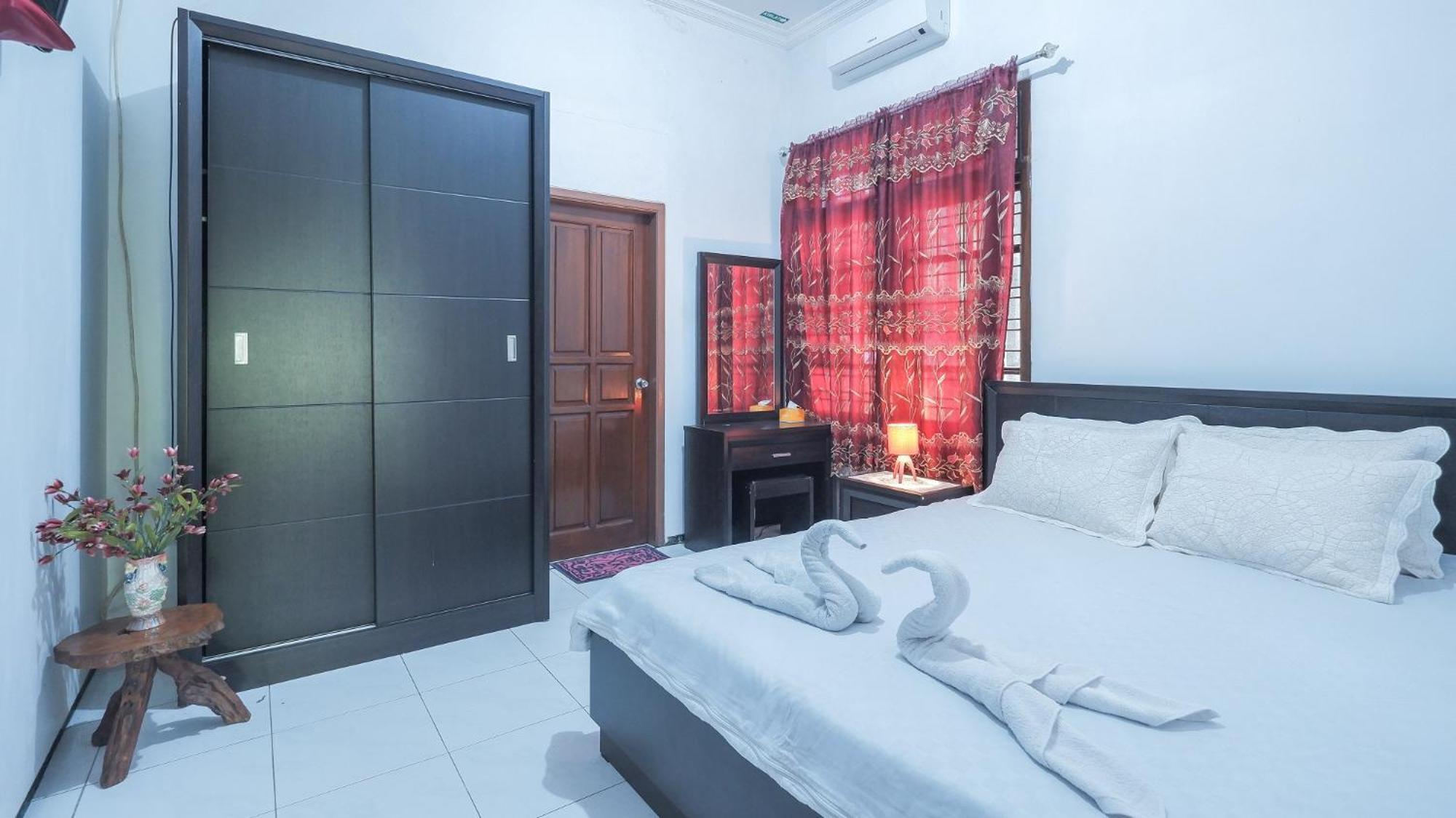 Villa Malang Puncak Buring Екстериор снимка