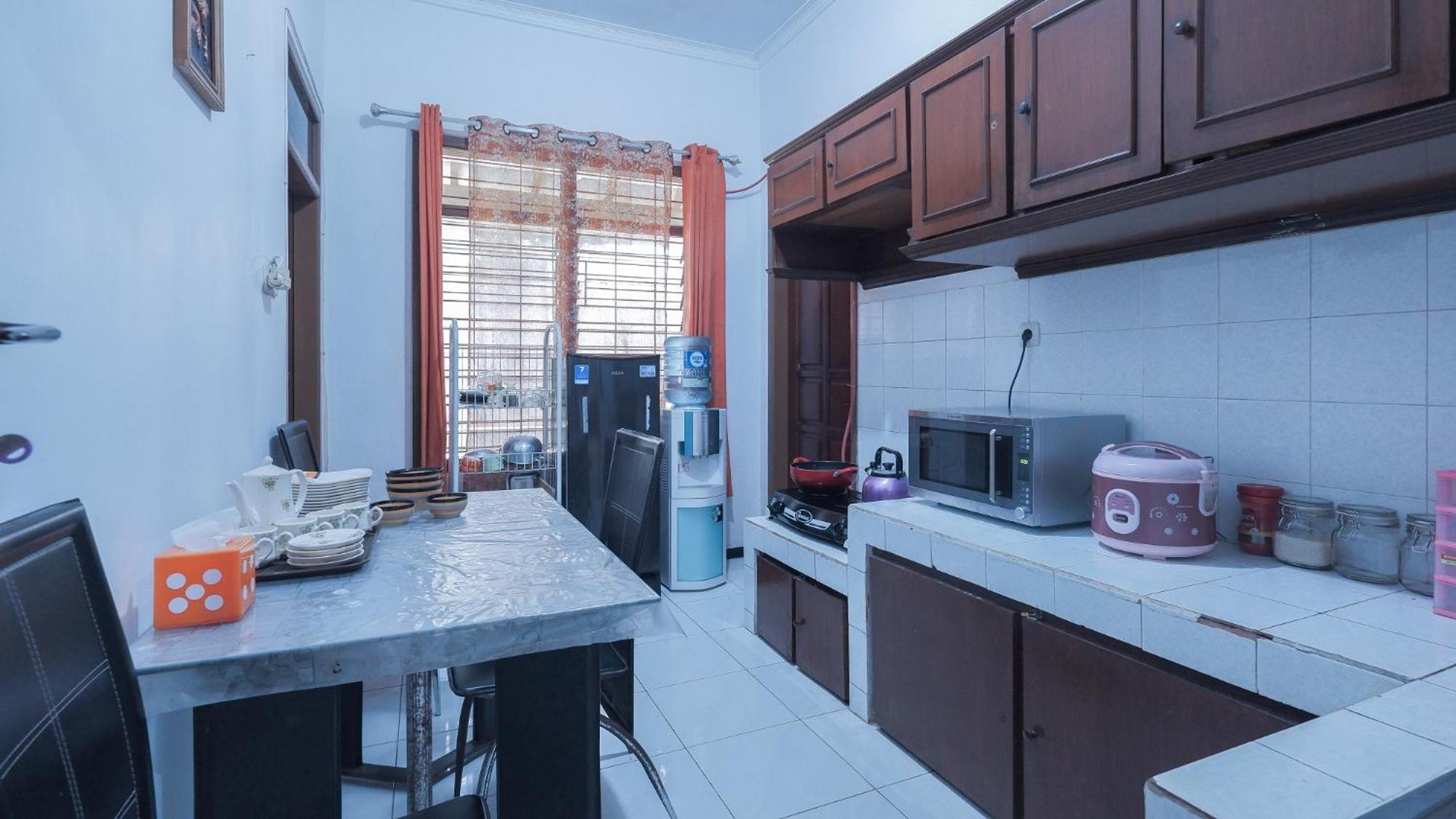 Villa Malang Puncak Buring Екстериор снимка